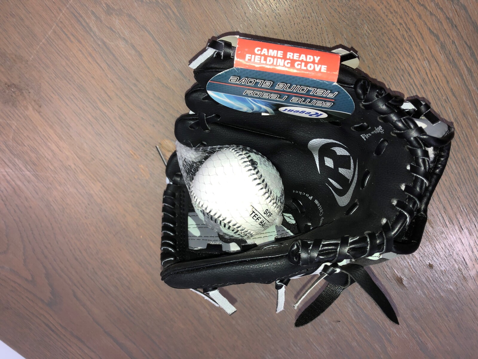 Right Hand Throw Glove & Ball Combo